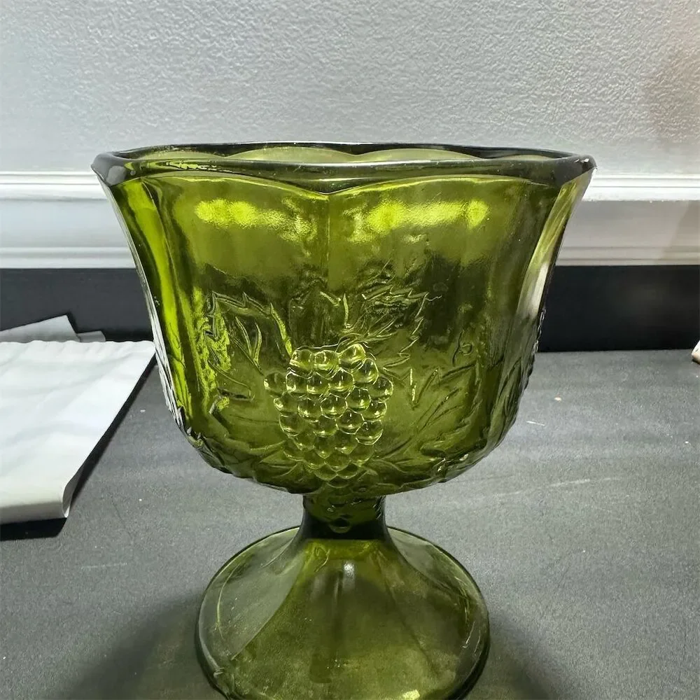 Vintage Indiana Glass Harvest Grape Green Pedestal Compote Bowl “Chipped”